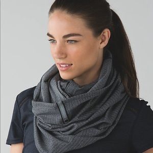 Lululemon Vinyasa Scarf
